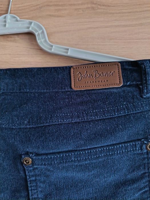 Pantaloni skinny mărimea 40.