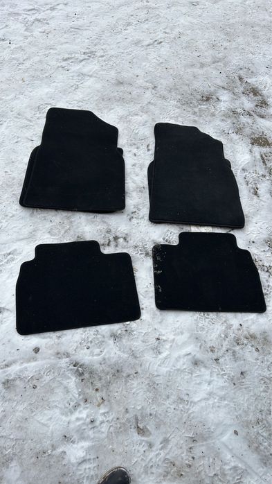 Продам полики от камри