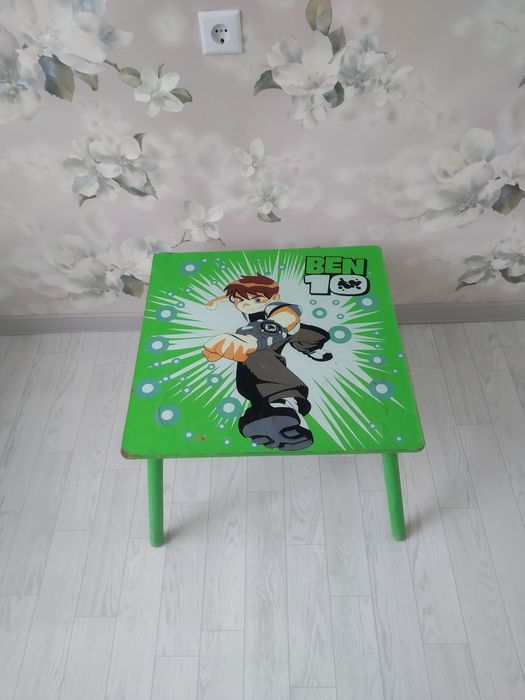 Детский столик, зеленый