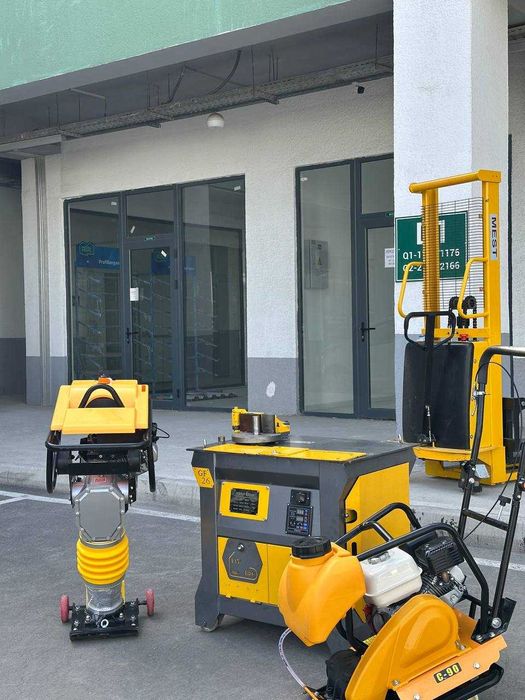 Кенгуру трамбовка аппарат суточная аренда . бензиновый виброплита