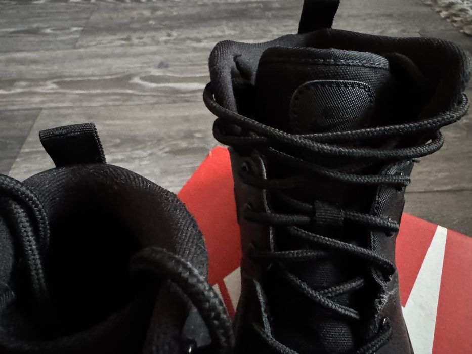 Нови маратонки и боти