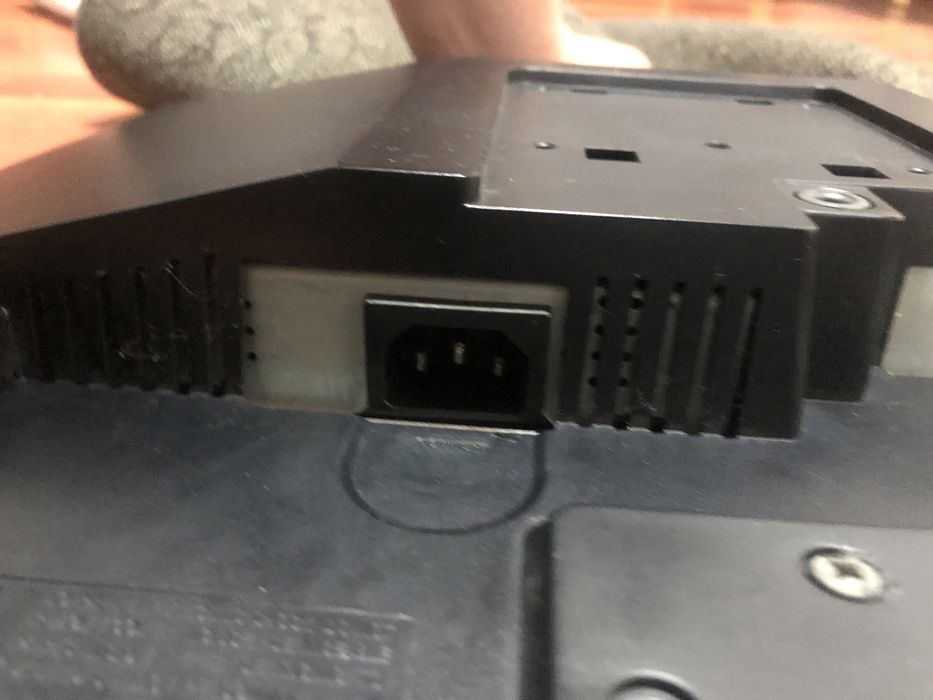 Монитор дя компьютера