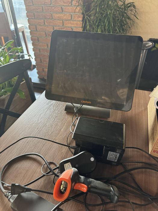 продам мебель для кафе и магазина