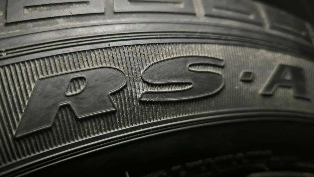 Шины Goodyear rs 265 50 R20 range rover