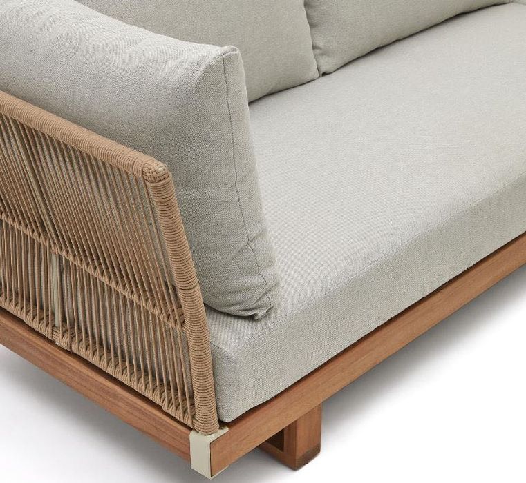 Canapea terasa premium Kave Home (a costat 8.000 ron)