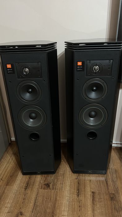 Vand o pereche boxe JBL HP 530  IMPECABILE