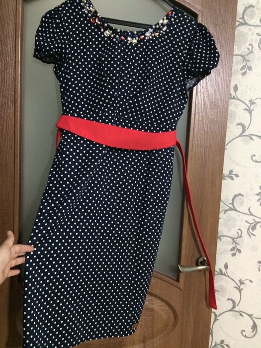 Продаю Платье