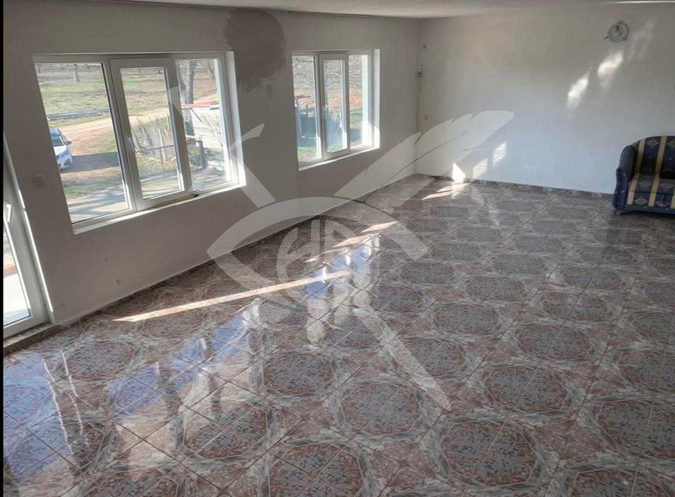 Двуетажна къща в село Порой 98822