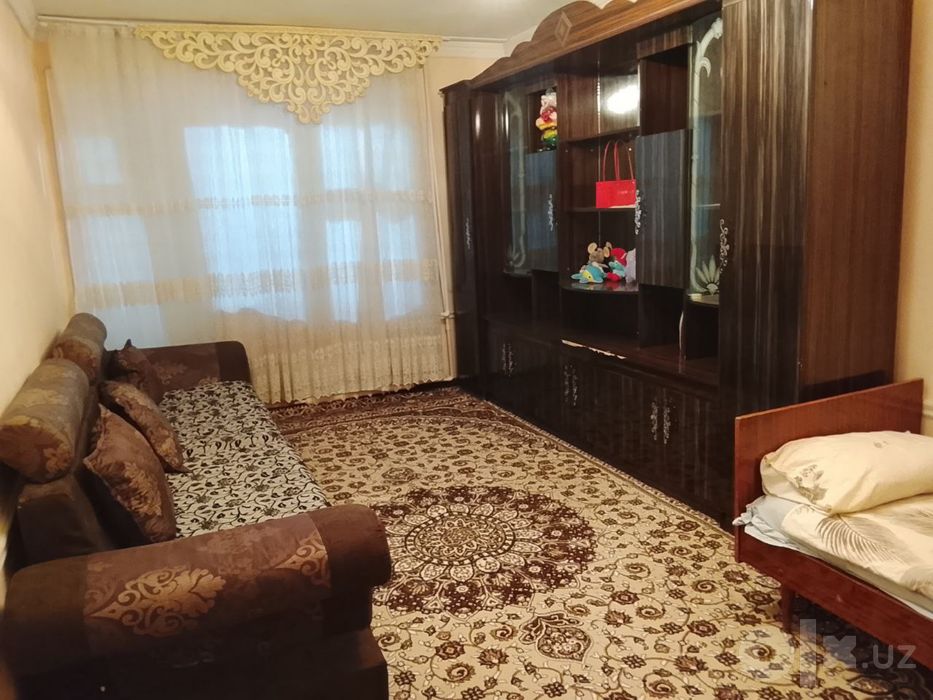 Кизларга шеркикликга квартира бор чилонзор метрода