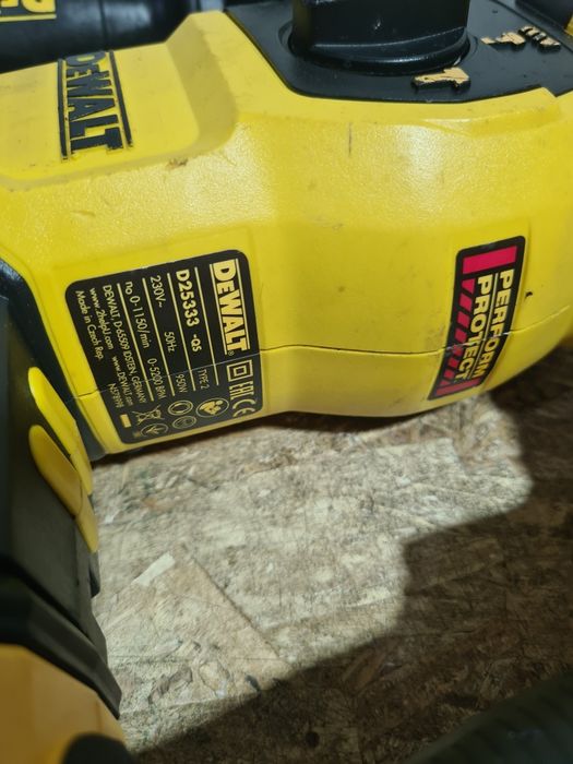Rotopercutor SDS Plus 950W DeWalt 25333