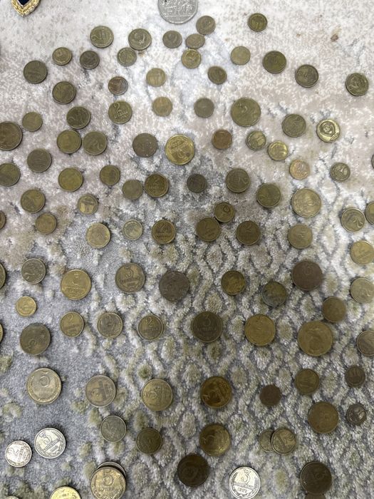 Коллекция монет СССР + медали + значки