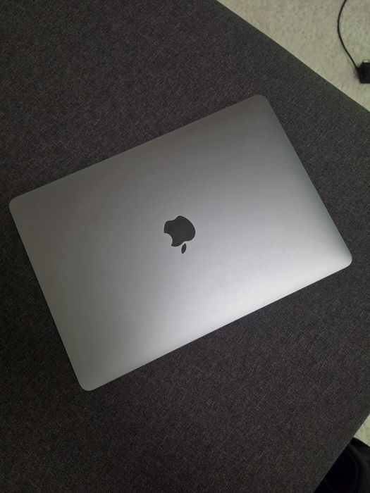 MacBook Pro 13 Touch Bar i5 8GB SSD Retina Ventura