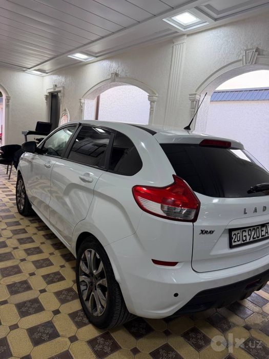 Машина, Lada Xray