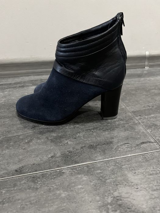 Боти естествен велур Тара