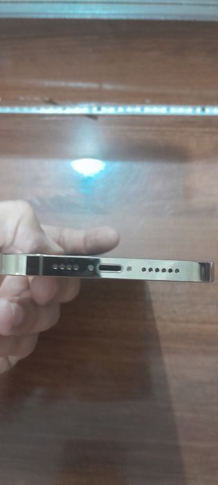 iphone 12 pro max icloudga tushgan