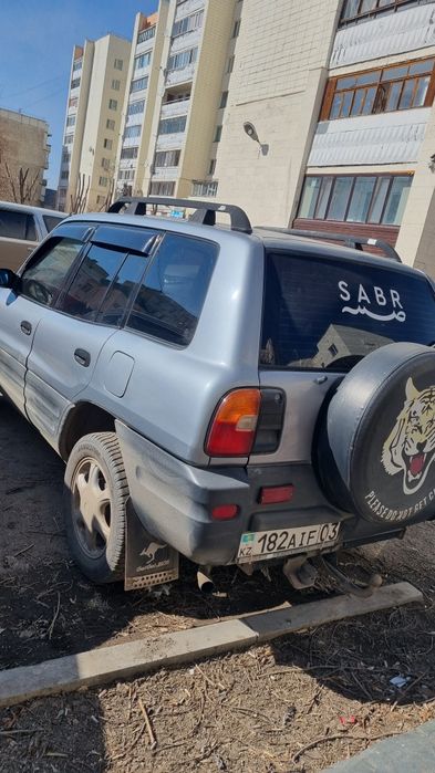 Тойота Раф4  96 год 5 дверный
