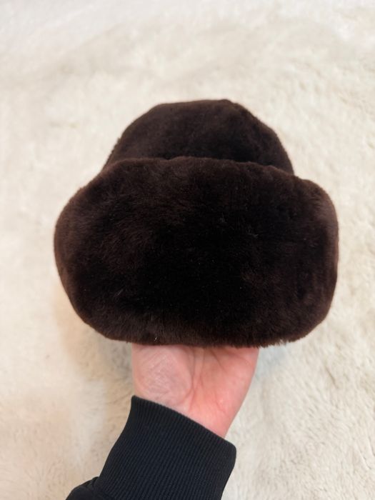 Caciula blana sintetica