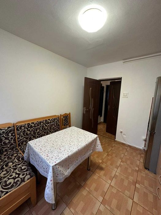Închiriez garsonieră
