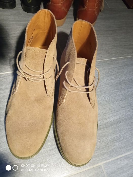 предлагат се мъжки боти от естествен велур 46 номер много удобни