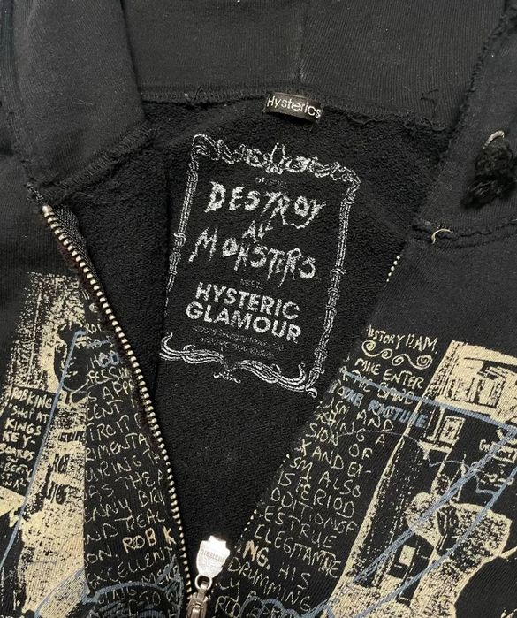 Hysteric glamour and destroy monsters