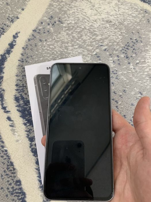 Samsung A56 5G.  8/256GB