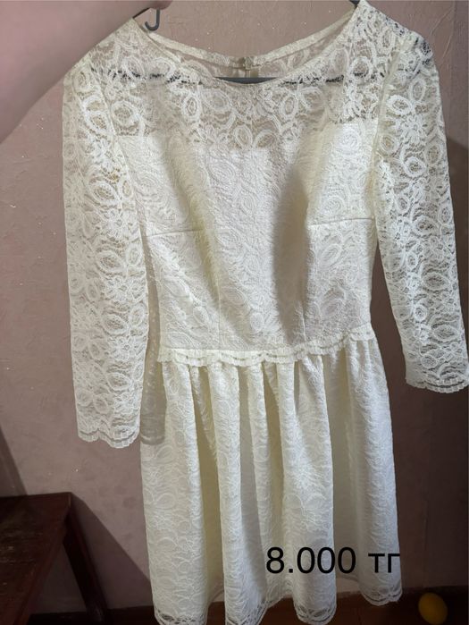 Продам платье разные