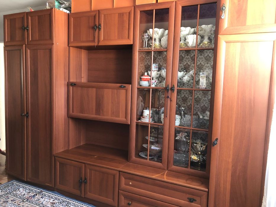 Стенка гарнитур сатылады