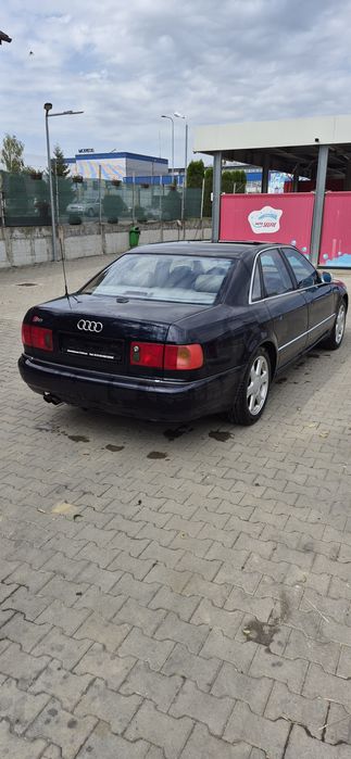 AUDI S8 QUATTRO 4.2 V8  1997