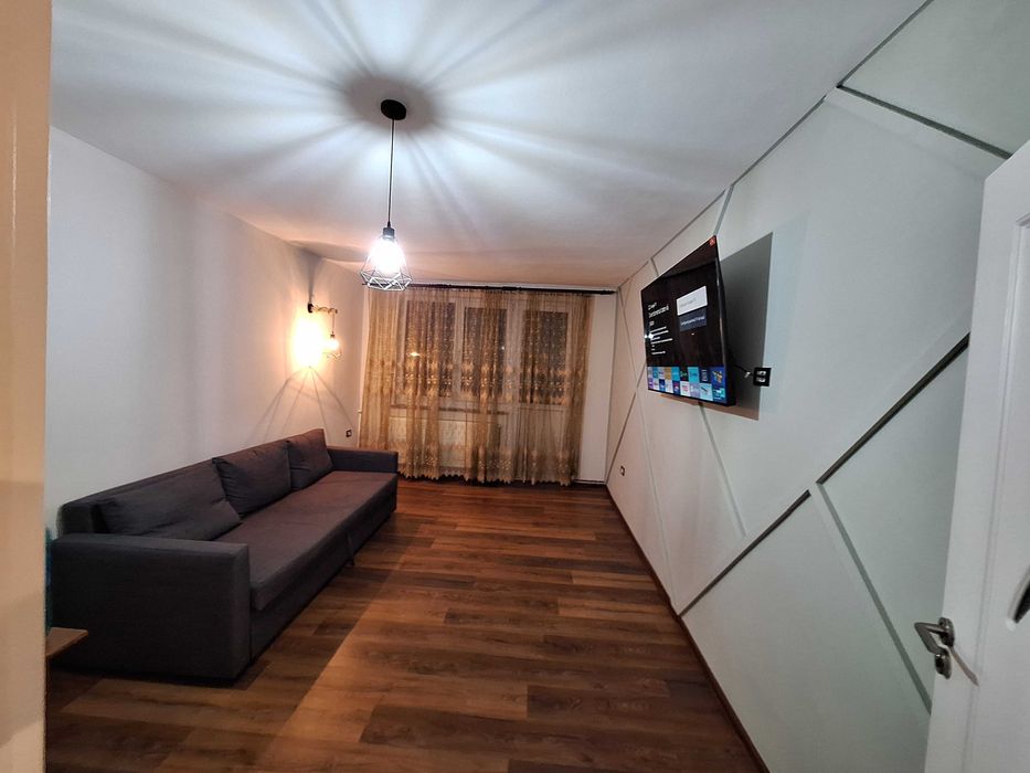 Inchiriez apartament