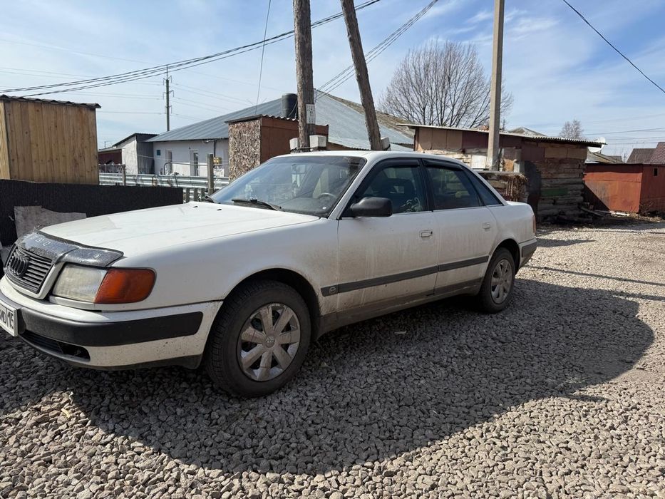 Продам Ауди 100 С4 в хорошем состоянии