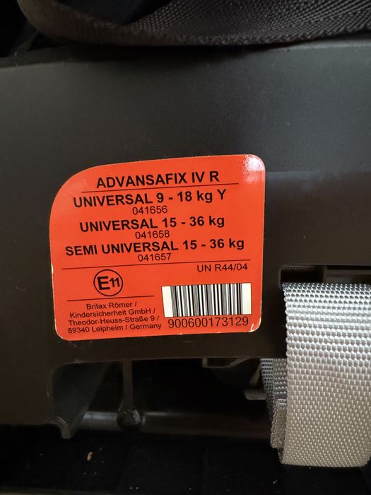 Scaun auto ISOFIX Britax Romer ADVANSAFIX IV R Cosmos Black, 9-36 kg