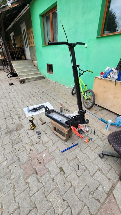 Service trotinete electrice