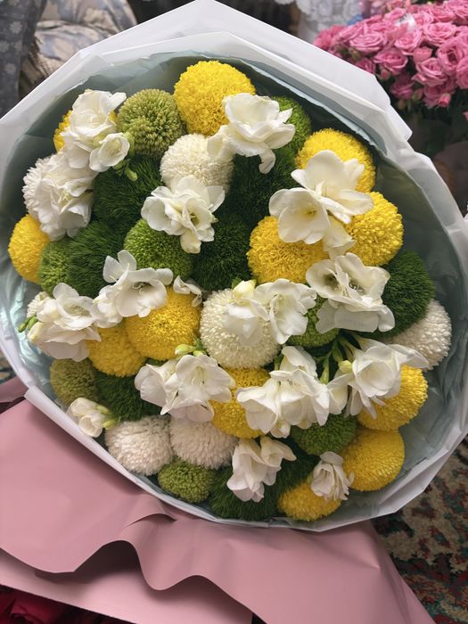 Букет цветов свежий