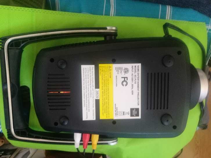 проектор ec-pj10  не ползван