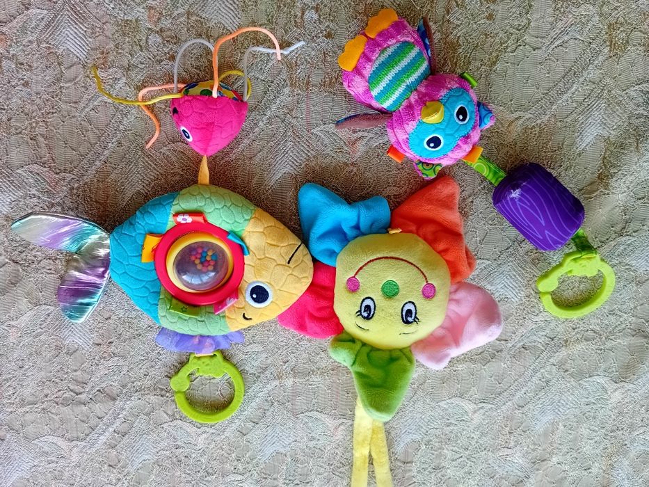 Бебешки музикални играчки за количка