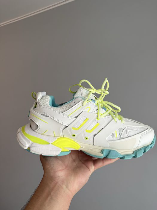 Balenciaga Track