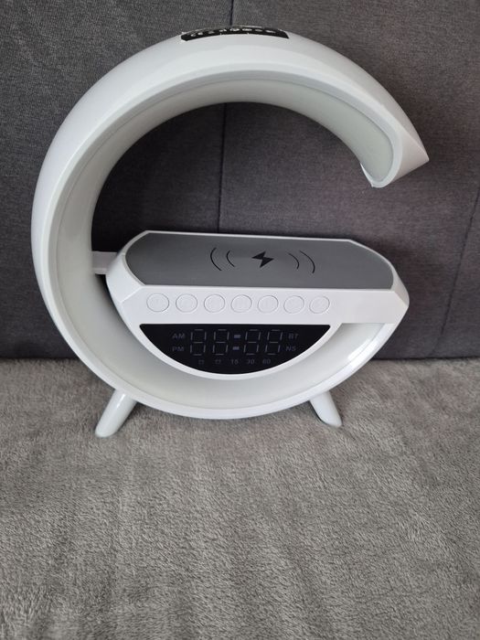 Incarcator wireless si boxa si ceas