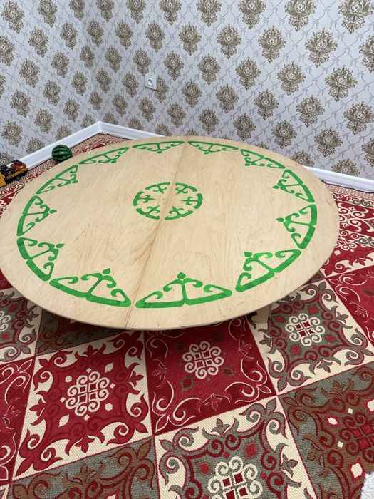 Бүктеп жыйналатын , ыңғайлы жер үстелдері сатылады