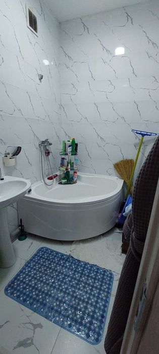 Яшнабадский район Нурмухаммедов 2. 5дом 6этаж. Подвал хам бор 3плус кв