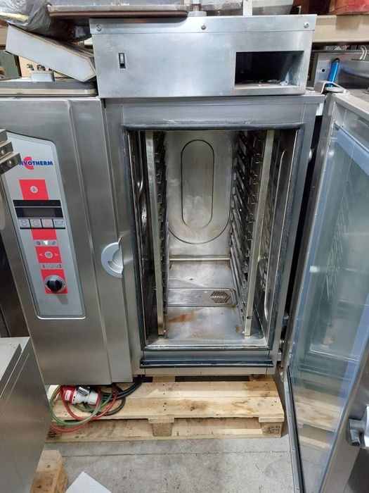 Cuptor convecție   Convotherm 10 tavi alimentare gaz