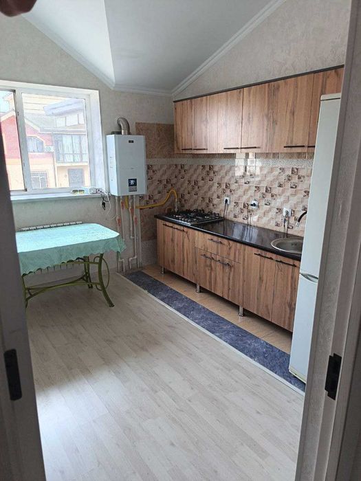 Продам квартиру двухкомнатную 42 квадрата