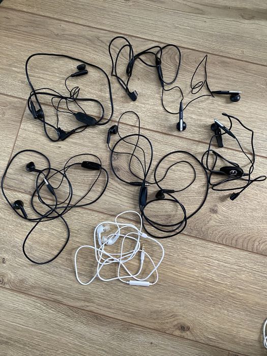 Casti Nokia si altele