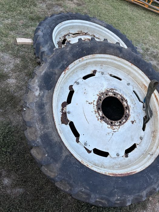 Теснопроходни гуми с джанти Alliance 350 (320/90 R50 / 12.4 R50)