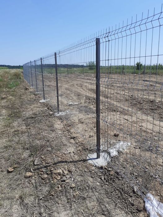 Împrejmuirii terenuri cu plasă burdurata