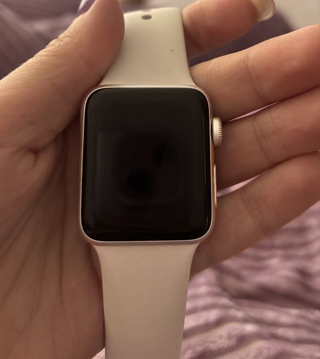 Продам эпл вотч 3