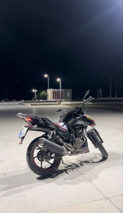 Motocicleta Daytona Monster 125cc (16 ani)