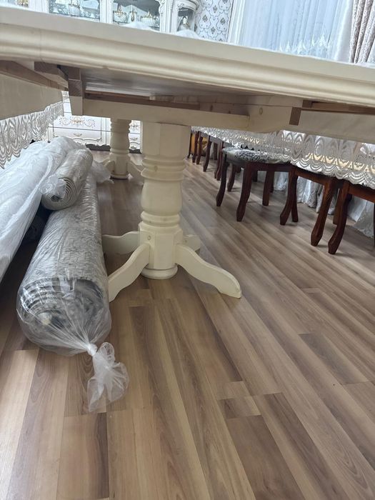 Продам стол со стульями