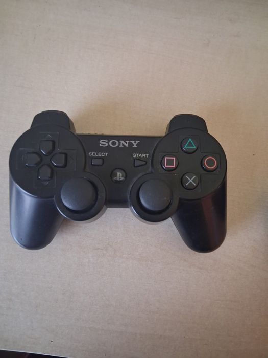 Ps3 slim с 11 игри