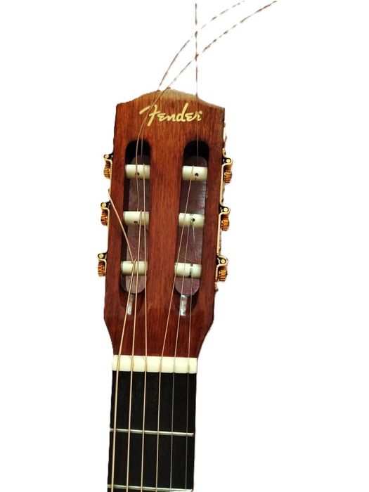 Fender CG-7 — это винтажная акустическая гитара