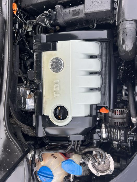 VW Golf 1.9 BLS 105 ks 2008 g